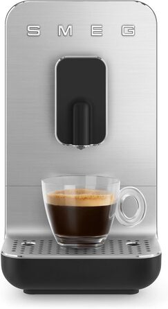 Еспресо-машина Smeg BCC11BLMEU з вбудованою кавомолкою, термоблоком, об'єм 1,4 л, чорна