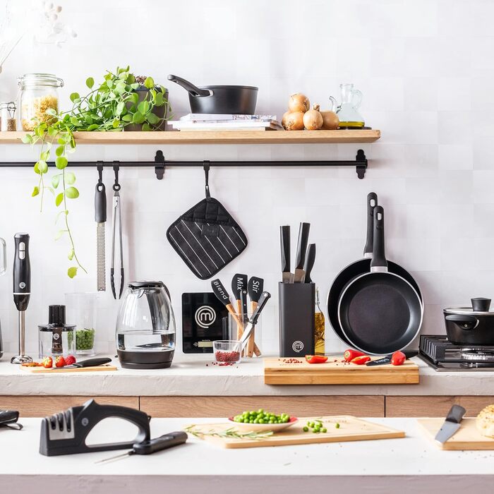 Каструля MasterChef з антипригарним покриттям та скляною кришкою, 20 см, алюмінієва, індукційна, універсальна для всіх типів плит, чорна, для супу та макаронів, колекція Aluminum Essentials