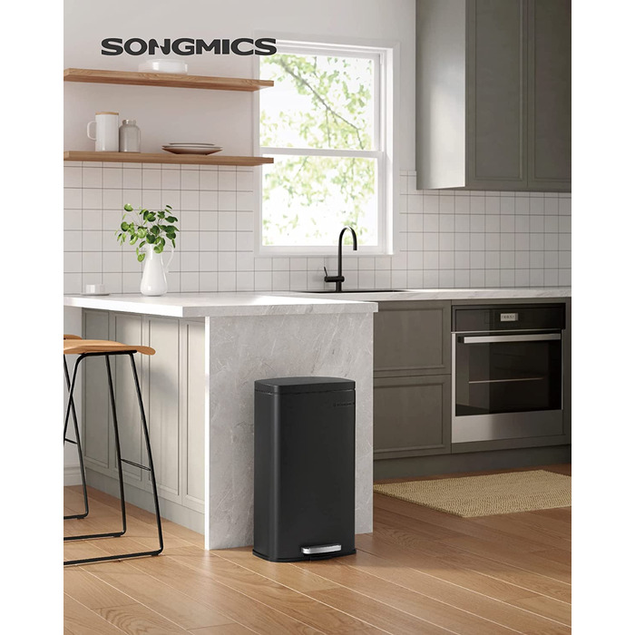 Смітник для кухні SONGMICS 30 л, сталевий, з педаллю, чорний, з м'яким закриттям кришки та внутрішнім відром