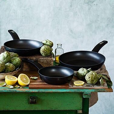 Набір сковорідок BRA Design з кованого алюмінію з антипригарним покриттям, 3 шт. (18, 22, 26 см), для всіх типів плит, включаючи індукційні та склокерамічні, чорний