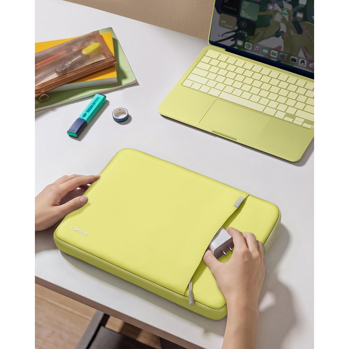 Захисний чохол-сумка tomtoc 360° для MacBook Air 15