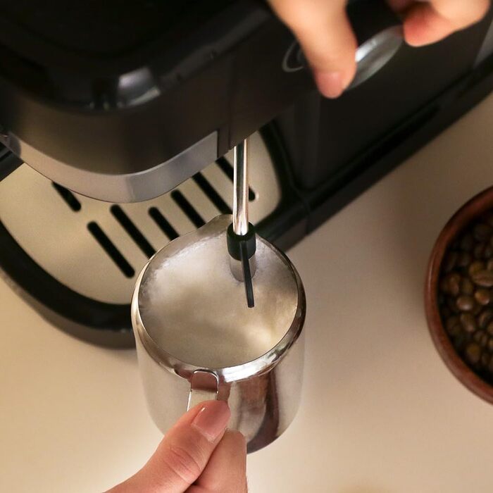 Еспресо-машина Cecotec Compact Power Espresso 20 Retro Green: 1100 Вт, 20 bar, Thermoblock, капучинатор, 1.25 л