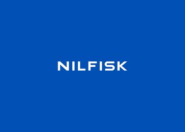 Мийка високого тиску Nilfisk E 145 Bar з пінотворечем, насадкою для миття площ та щіткою, комплект для чищення труб (2100 Вт) (E145.4 + Mid Patio)