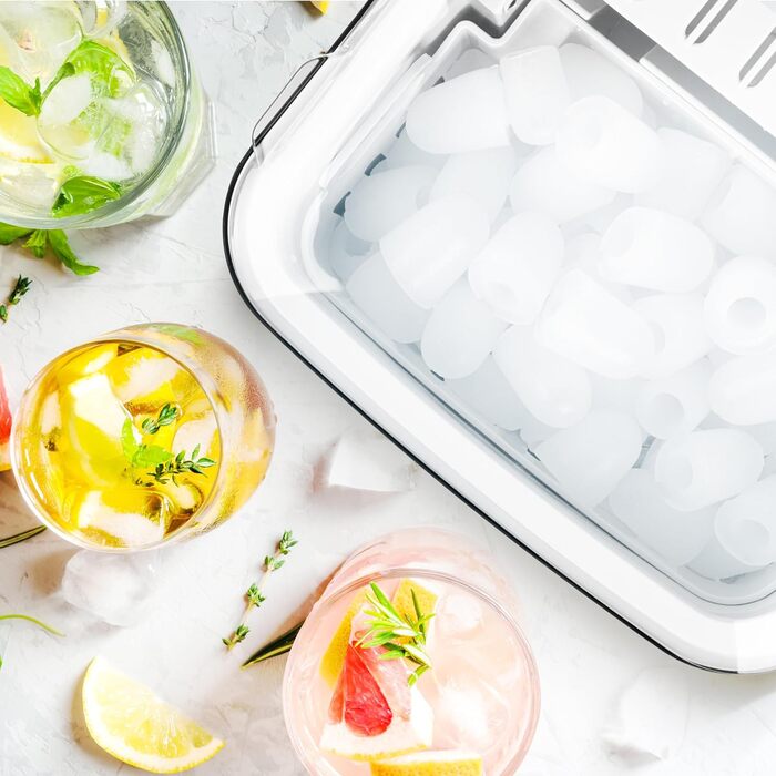 Автоматична льодогенераторна машина Duronic ICM12 BK, 1 л, до 12 кг льоду на добу, тихий компресор 54 дБ, 120 Вт, виготовлення кубиків льоду за 6-8 хвилин