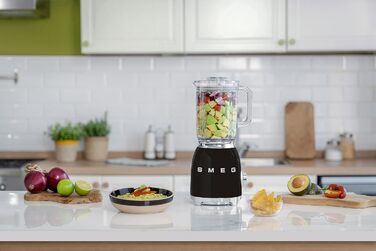 Блендер Smeg BLF03WHEU, 1,5 л, 800W, 4 швидкості, 4 програми, чорний