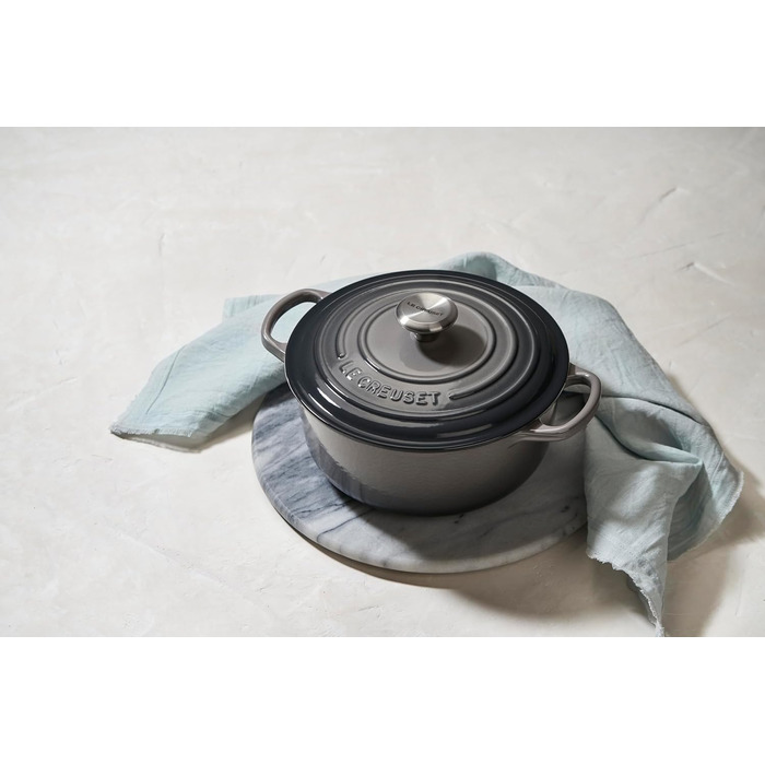 Чавунна каструля-брятер Le Creuset Signature з кришкою, кругла, 26 см, 5,3 л, для всіх плит та індукції, колір Flint