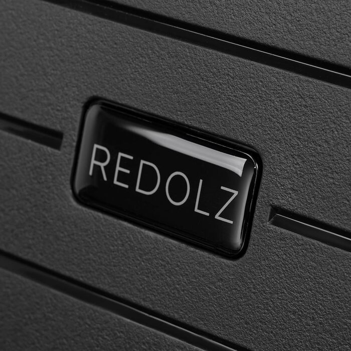 Валіза середня REDOLZ Essentials 05, 67 см, чорна, поліпропілен, 4 подвійні колеса, TSA-замок