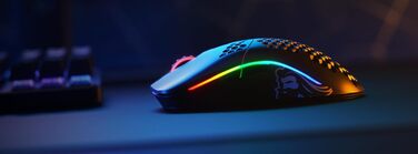 Бездротова ігрова миша Glorious Model O, сенсор BAMF, 2.4GHz, 69г, PTFE-ніжки, матово-чорна
