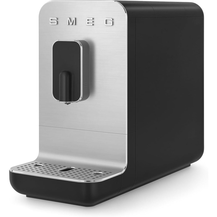 Еспресо-машина Smeg BCC11BLMEU з вбудованою кавомолкою, термоблоком, об'єм 1,4 л, чорна