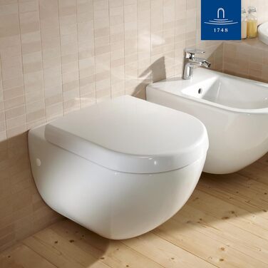 Сидіння для унітазу Villeroy & Boch Subway D-подібне, SoftClose, білий альпійський (Duroplast), 9M55S101