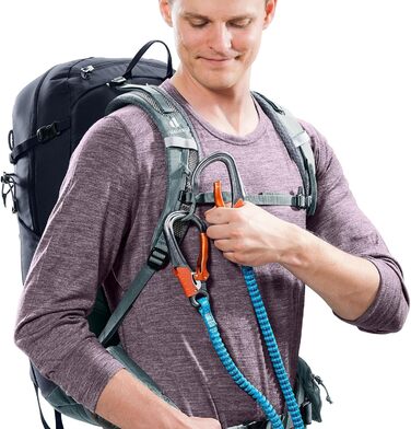 Чоловічий туристичний рюкзак Deuter Trail Pro 33 л, чорний, для хайкінгу та скелелазіння