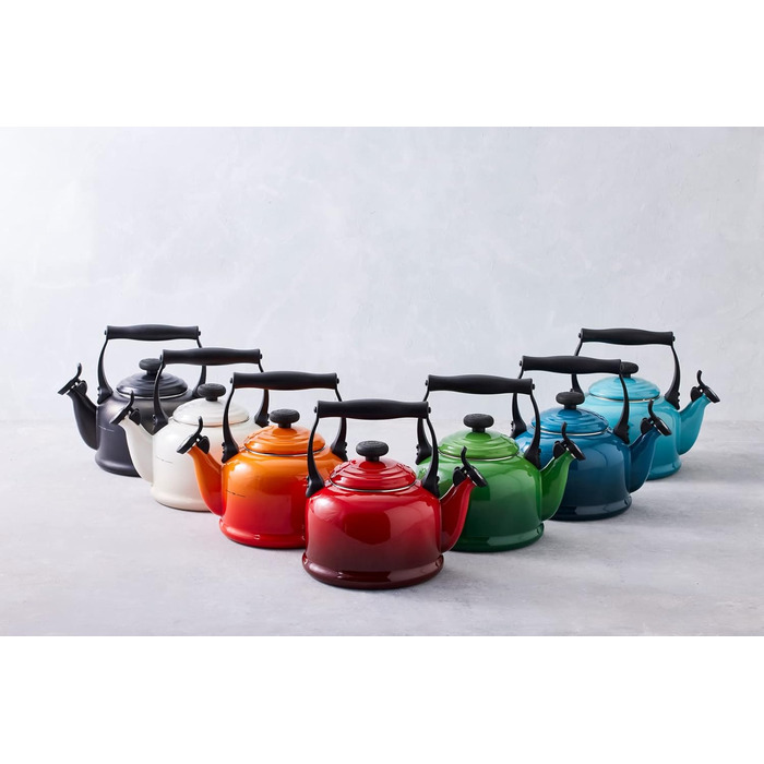 Чайник Le Creuset Tradition з емальованої сталі, 2.1 л, колір Bamboo