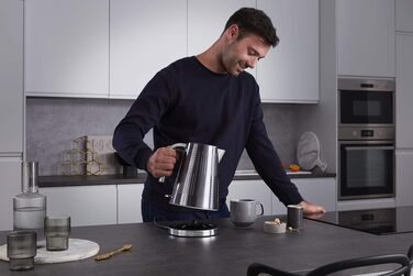 Тостер Russell Hobbs Geo Edelstahl Grau на 2 тости, нержавіюча сталь, сірий. Широкі слоти, підставка для булочок, 6 режимів, розморожування, підігрів, швидкий нагрів 1640 Вт