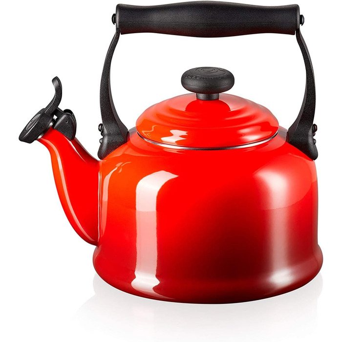Чайник для води Le Creuset Tradition, емальована сталь, 2.1 л, вишнево-червоний