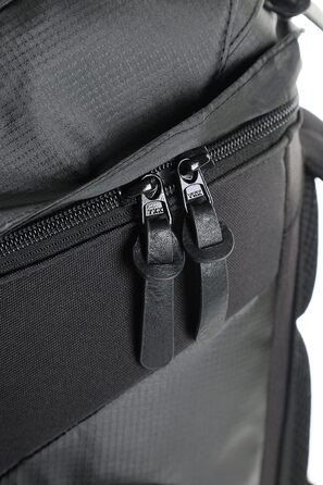 Рюкзак Nitro Daypacker 32 л чорний, ретро, з м'яким відділенням для ноутбука, міський, для школи і туризму