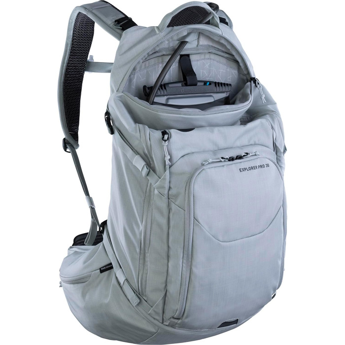 Рюкзак EVOC EXPLORER PRO 30 л срібний, система AIR FLOW CONTACT, AIRO FLEX пояс, відсік для питної системи та дощовик, комфортний міський та туристичний рюкзак преміум-класу