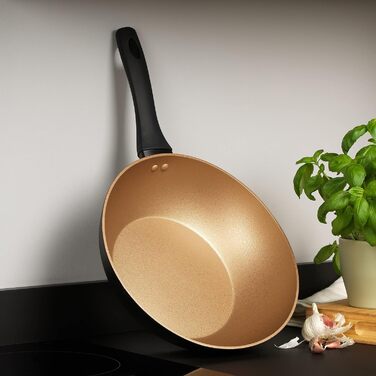 Сковорода вок Russell Hobbs Opulence 28 см, антипригарна, індукційна, без ПФОА, алюмінієва, золота, для смаження, можна мити в посудомийній машині