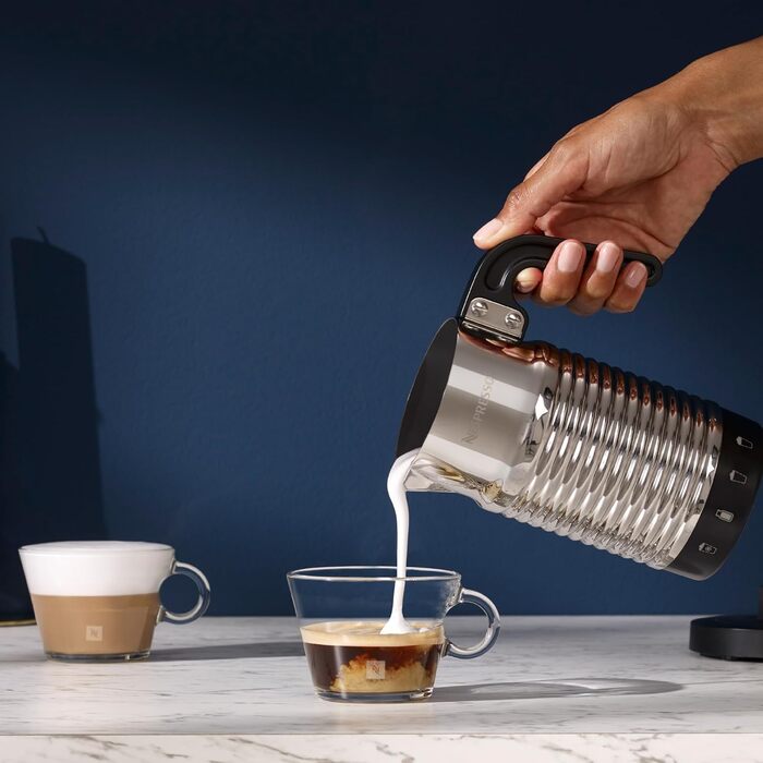 Електричний спінювач молока Nespresso Aeroccino 4, 120 мл кремової пінки, 240 мл гарячого молока, підходить для посудомийної машини, сріблястий