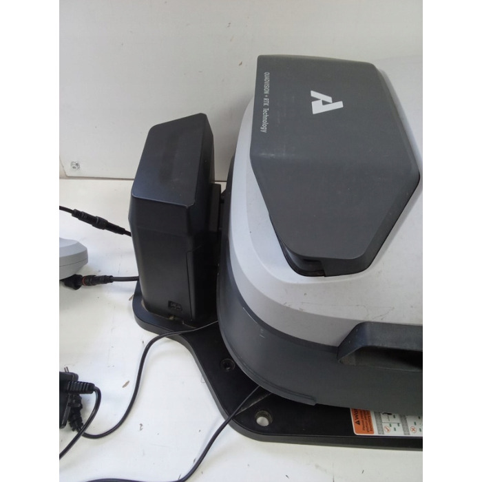 Робот-газонокосарка ANTHBOT GENIE 600